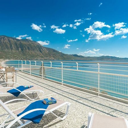 カラマタSeafront Penthouse Leoアパートメント エクステリア 写真
